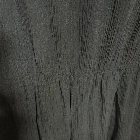 SO Black Jumpsuit with Relaxed Fit and Versatile Style - Picture 4 of 5